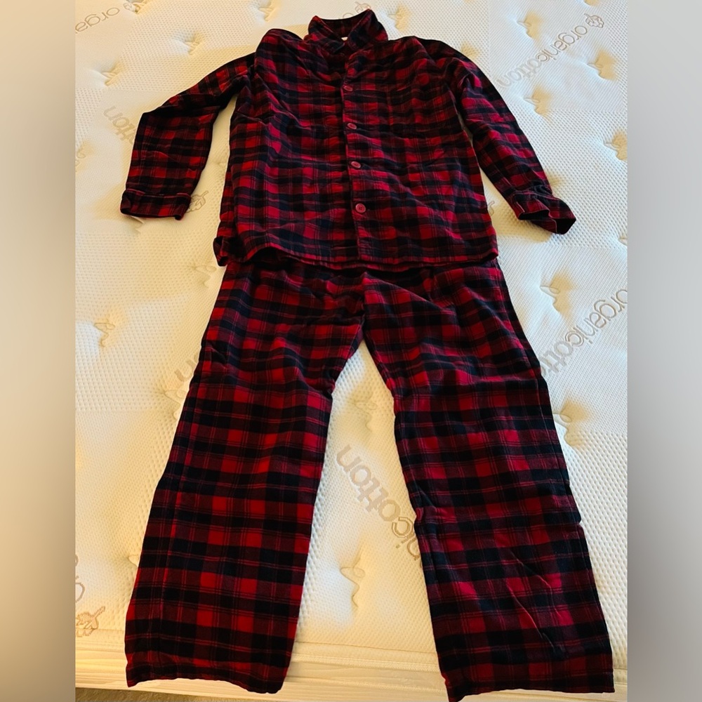 Garnet Hill Men's Red and Black Plaid Pajama Set